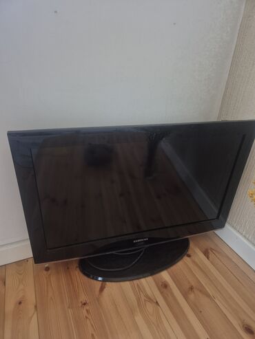 el üçün tv: İşlənmiş Televizor Samsung LCD 82" FHD (1920x1080), Ünvandan götürmə, Pulsuz çatdırılma, Ödənişli çatdırılma
