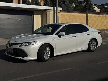 voxy noah: Toyota Camry: 2018 г., 2.5 л, Вариатор, Гибрид, Седан — 3