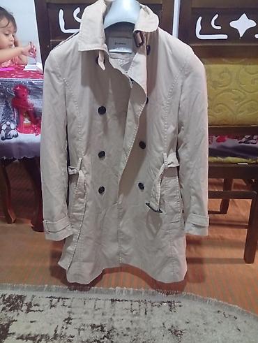 drap: - Model: Qadın bej rəngli trençkot - Brend etiketində: Stradivarius - — 1