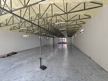 Напольные работы: Шлифовка пола, Монтаж напольных плинтусов, Стяжка пола | Наливные полы Больше 6 лет опыта — 8