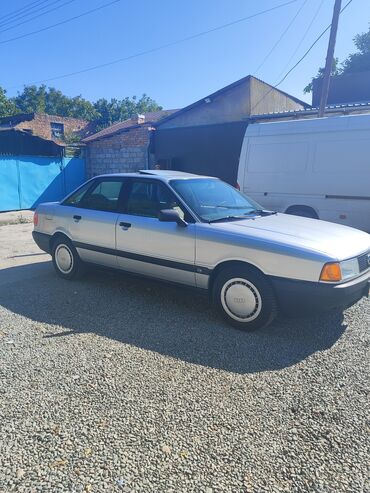 Audi: Audi 80: 1990 г., 1.8 л, Механика, Бензин, Седан