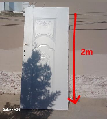 islenmis qapi: Mənzil üçün İşlənmiş Giriş qapısı 100x210 sm Petlə ilə, Ünvandan götürmə