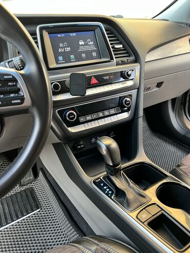 Hyundai: Hyundai Sonata: 2019 г., 2 л, Гибрид — 13