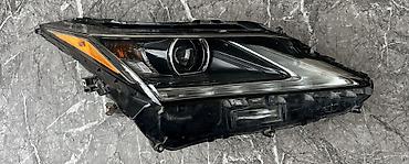 Передние фары: Передняя правая фара Lexus 2019 г., Б/у, Оригинал, США — 2