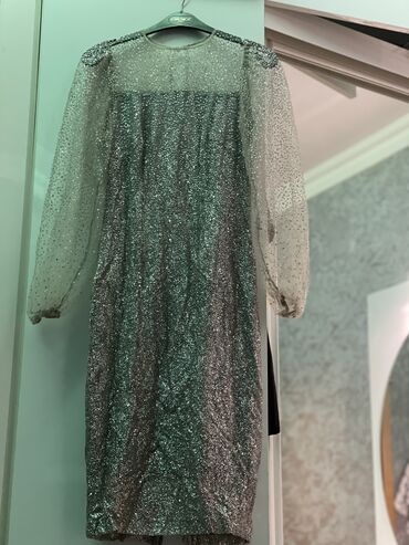 оргстекло satışı: Вечернее платье, M (EU 38)