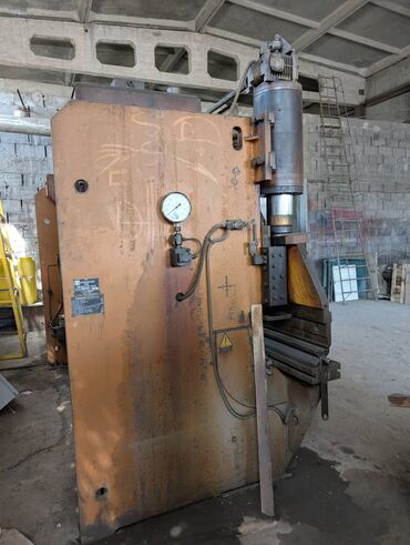 Пресс станки: Пресс станок без ЧПУ, Гидравлический, Б/у — 7