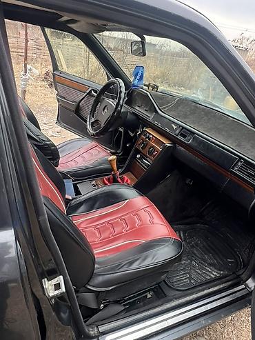 Mercedes-Benz: Mercedes-Benz W124: 1991 г., 2.3 л, Механика, Бензин, Седан — 13