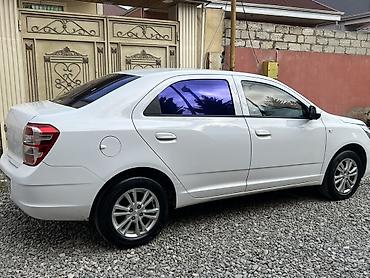 04 maşın: Salam chevralet cobalt 2025 buraxlış ili !!! ilkin odəniş 10600 — 7