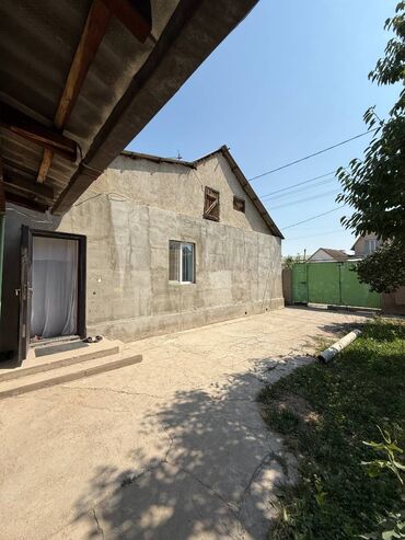 срочно продаю дом кок жар: Дом, 80 м², 4 комнаты, Агентство недвижимости, Старый ремонт
