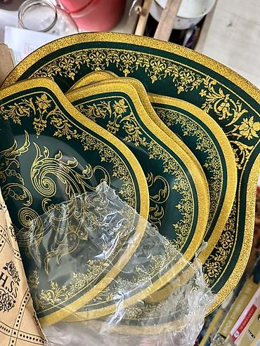 Наборы посуды: Различная посуда, б/у и новая. Есть комплектами и вразнобой. Может — 33