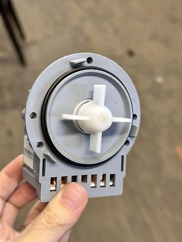 насос дозатор: Дренажный насос (помпа) для стиральной машины Askoll 30W с — 1