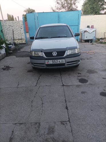 09 машина: Volkswagen Pointer: 2004 г., 1 л, Механика, Бензин, Хэтчбэк