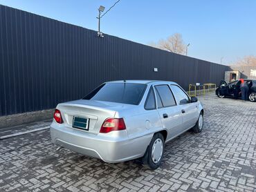 Daewoo: Daewoo Nexia: 2011 г., 1.6 л, Механика, Бензин, Седан at lalafo.kg — 5 Daewoo: Daewoo Nexia: 2011 г., 1.6 л, Механика, Бензин, Седан — 5