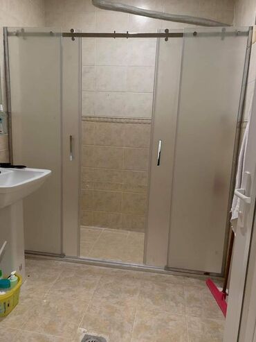 Duş kabinaları, arakəsmələr: Yeni Arakəsmə, Pulsuz çatdırılma — 29