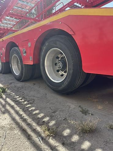 Унаа: Автовоз-полуприцеп двухъярусный, 3-осный Описание: - Двухэтажная — 4