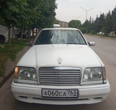 мерседес 168: Mercedes-Benz E-Class: 1993 г., 2.2 л, Механика, Бензин, Седан