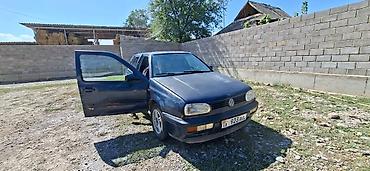 гольф автомобиль: Volkswagen Golf: 1992 г., 1.8 л, Седан — 2