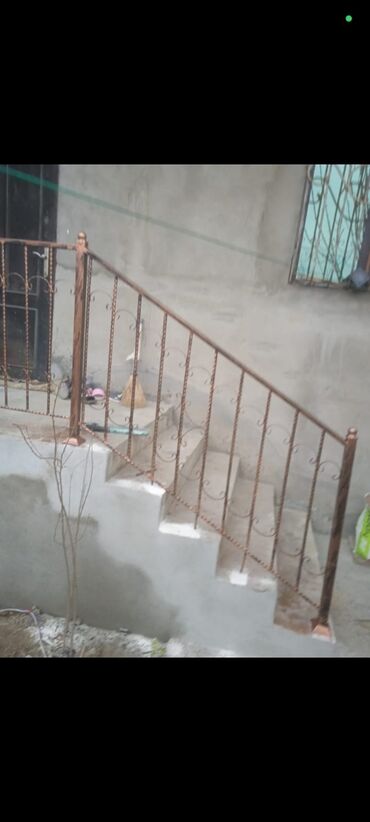 Barmaqlıqlar: 👉 Məhəccər 1-metr 50 azn başlayır Dəmir barmaqlıqlar, pilləkənlər — 15