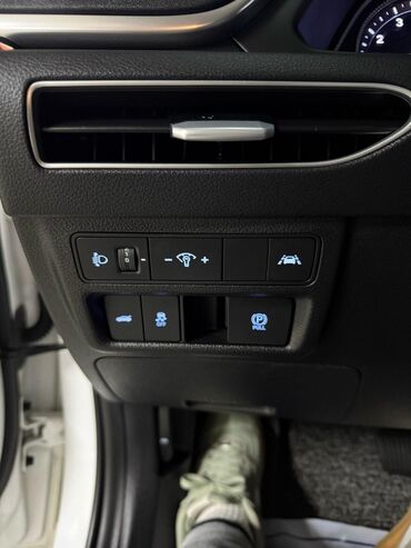 Hyundai: Hyundai Sonata: 2019 г., 2 л, Автомат, Газ, Седан — 8