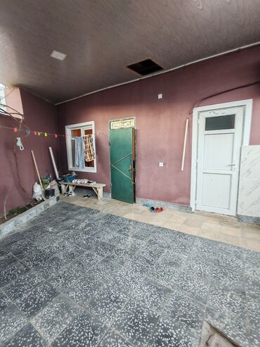 heyet evi aliram: Поселок Бинагади 3 комнаты, 80 м², Нет кредита, Средний ремонт