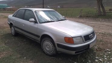 пульт машины: Audi S4: 1991 г., 2 л, Механика, Бензин, Седан