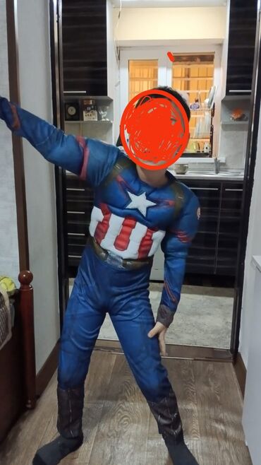 детские новогодние одежды: Костюм капитан Америка 7-8 лет. Щит, маска в комплекте. Очень эффектно