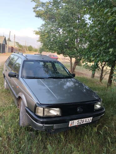 Volkswagen: Volkswagen Passat: 1989 г., 1.8 л, Механика, Бензин, Универсал