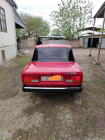 tofaş fara: LADA 2107, qırmızı rəng, sedan kuzov. - Mühərrik: benzinli, arxa — 2