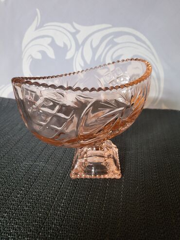 Činije: Bombonijera nova presovano staklo. Bombonijera pun rad — 6