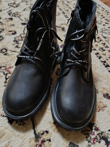 берцы лова зимние: Черные демисезонные/зимние ботинки в стиле combat. остались последние