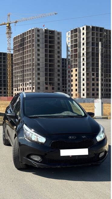 машина с выкупом: Kia Ceed: 2014 г., 1.6 л, Автомат, Бензин, Универсал
