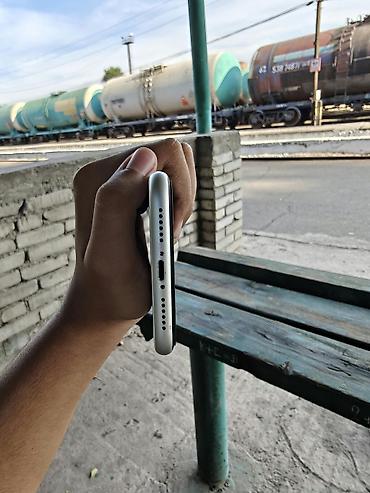 Apple iPhone: IPhone 11, Б/у, 128 ГБ, Белый, 88 % at lalafo.kg — 3 Apple iPhone: IPhone 11, Б/у, 128 ГБ, Белый, 88 % — 3