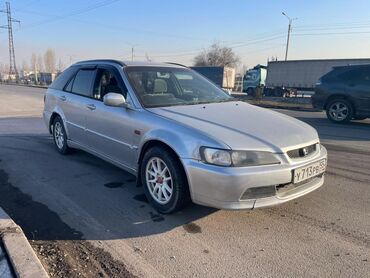 авто пракат: Honda Accord: 2002 г., 2 л, Автомат, Бензин, Универсал