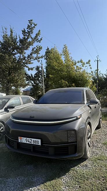 мотоблок большой: Lixiang L7: 2023 г., 1.5 л, Автомат, Гибрид, Кроссовер — 1