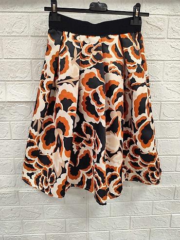 Suknje: 🔥Ženska midi suknja sa visokim strukom i bogatim A-krojem.
✅1750 din — 5