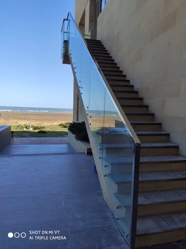 Pilləkən məhəccərləri: Şüşə məhəccər.150 azn den başlayan qiymətlər.vhatsap aktivdir -da lalafo.az — 25 Pilləkən məhəccərləri: Şüşə məhəccər.150 azn den başlayan qiymətlər.vhatsap aktivdir — 25