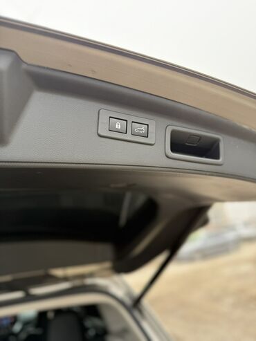 Subaru: Subaru Forester: 2018 г., 2.5 л, Вариатор, Гибрид, Кроссовер — 8