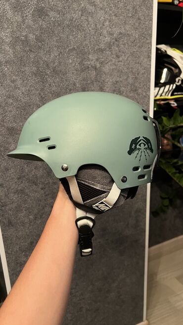горный мотоцыкл: Продаю горнолыжный шлем К2, размер М ( на 55-59 см) состояние