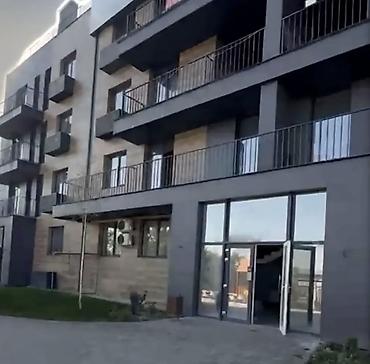 средний низкий: 3 комнаты, 84 м², Элитка, 1 этаж, ПСО (под самоотделку) — 1