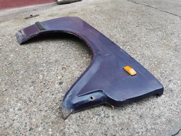 Auto delovi: Prednje desno krilo Lada 2104 Karavan, Lada 2105, Lada 2107 Riva. U — 7