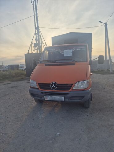 куплю опрыскиватель навесной: Легкий грузовик, Mercedes-Benz, Дубль, 3 т, Б/у