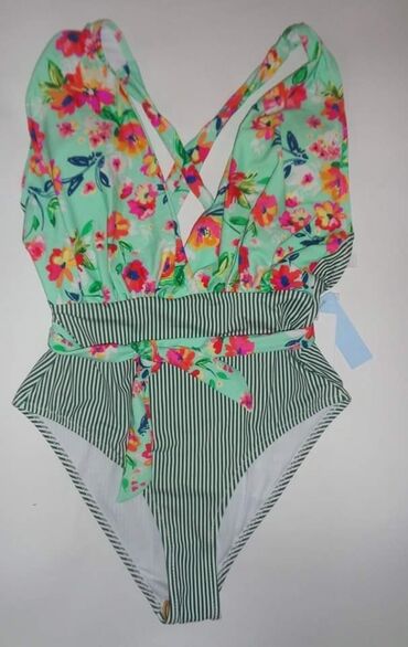 Kupaći kostimi: Kupaci novi
Pitati za velecine — 16