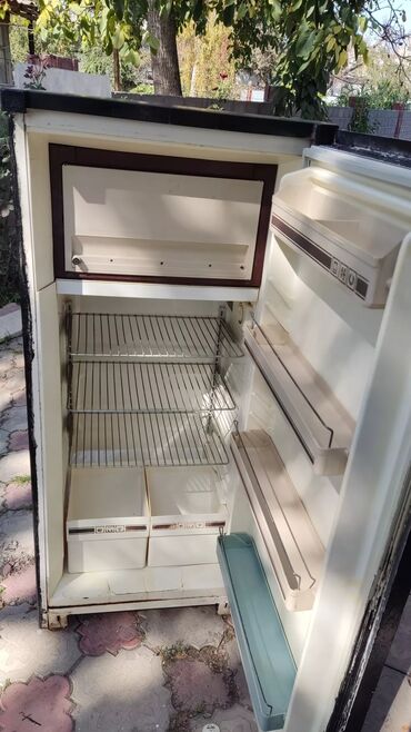 холодильник ветриный: Холодильник Орск, Б/у, Двухкамерный
