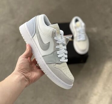 Кроссовки и спортивная обувь: Мужские кроссовки, 41, Nike, Новый, цвет - Белый, Бесплатная доставка