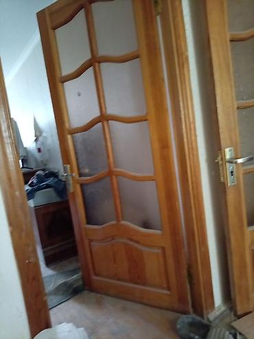 Ağac qarışığı çərçivəli, şüşəli otaq qapısı 3 ədədi 2.5 hündürlük eni