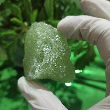 Dekorativ daşlar: Təbii Yaşıl Kristal Daş Satılır | Hədiyyə və Kolleksiya üçün Enerji — 12