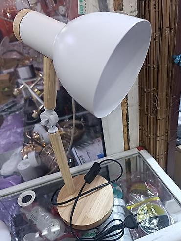 Настольная лампа с абажуром белого цвета и деревянным корпусом - lalafo.kg да Настольная лампа с абажуром белого цвета и деревянным корпусом -