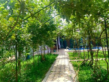 Продажа домов: Дом, 210 м², 7 комнат, Собственник — 2