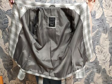 Другие товары для детей: Куртка - пиджак, драповый с подкладом Демисезонная. SELA. размер S at lalafo.kg — 5 Другие товары для детей: Куртка - пиджак, драповый с подкладом Демисезонная. SELA. размер S — 5