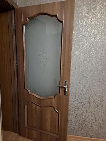 gizli plintus: Daxili otaq qapısı – klassik dizayn - Material: taxta fakturalı — 1